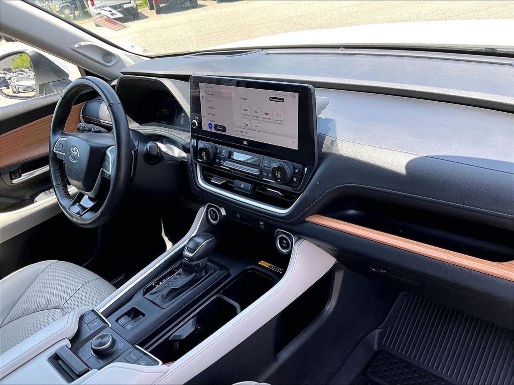Used 2024 Beige Toyota Platinum image 14
