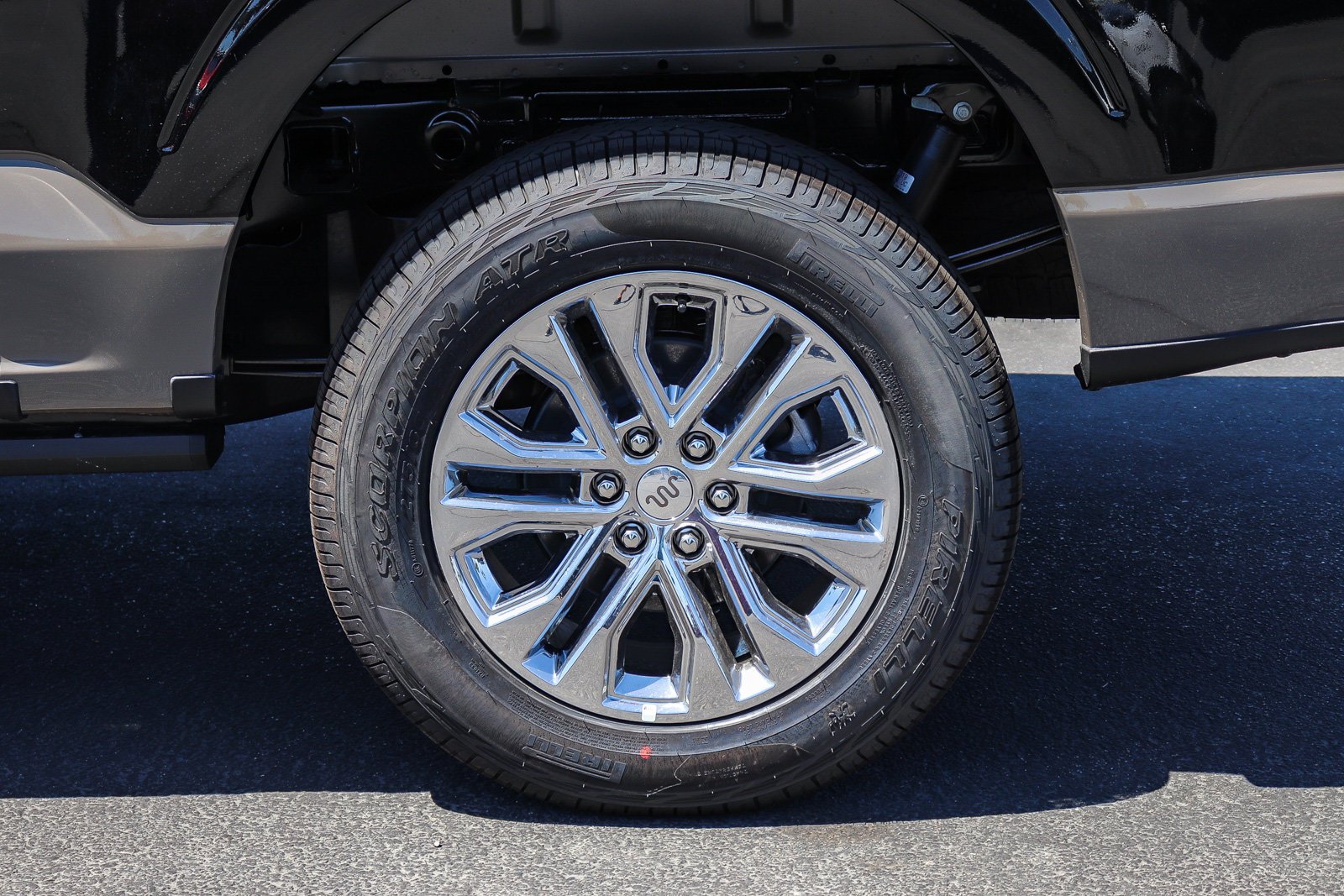 New 2026 Agate Black Metallic Ford King Ranch® image 8