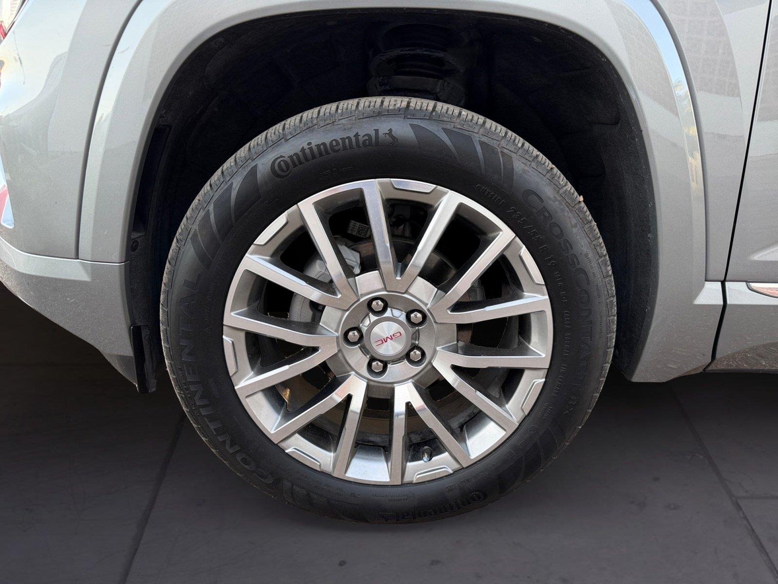 Used 2026 Sterling Metallic GMC AWD Denali image 14