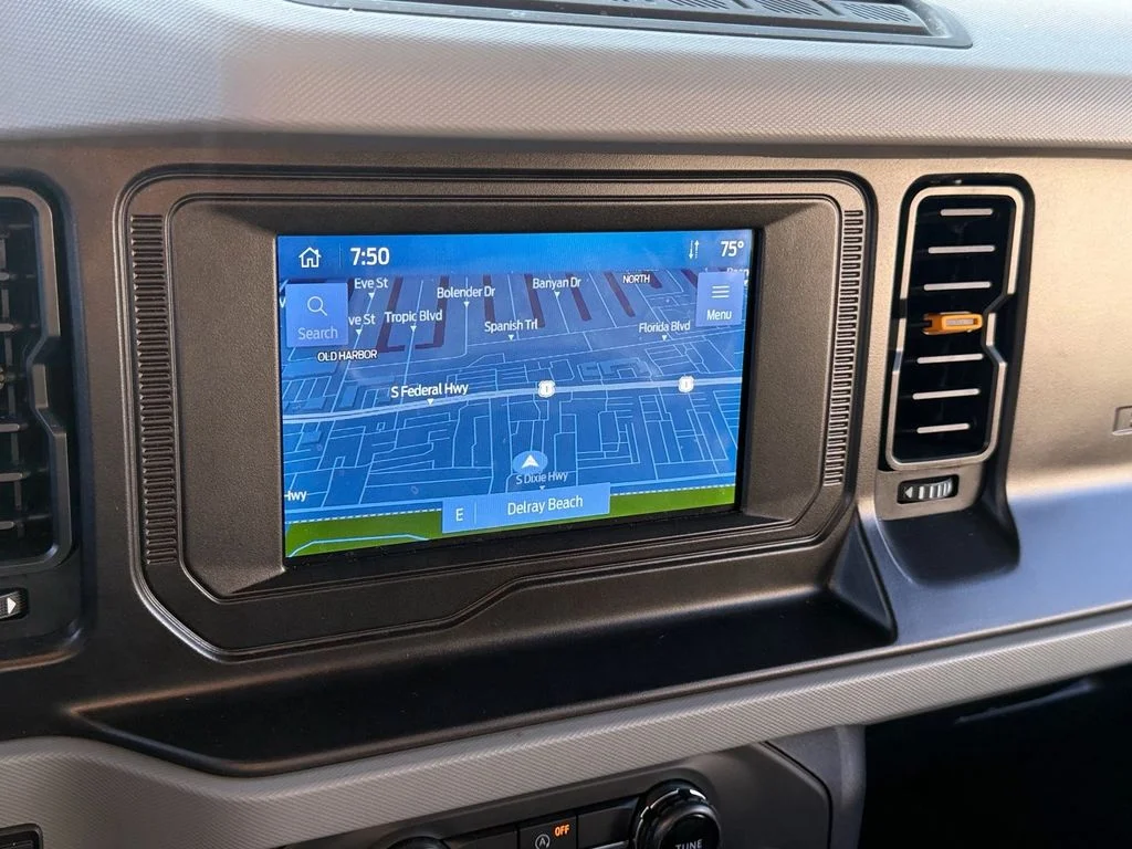 Used 2023 Blue Ford Badlands image 16
