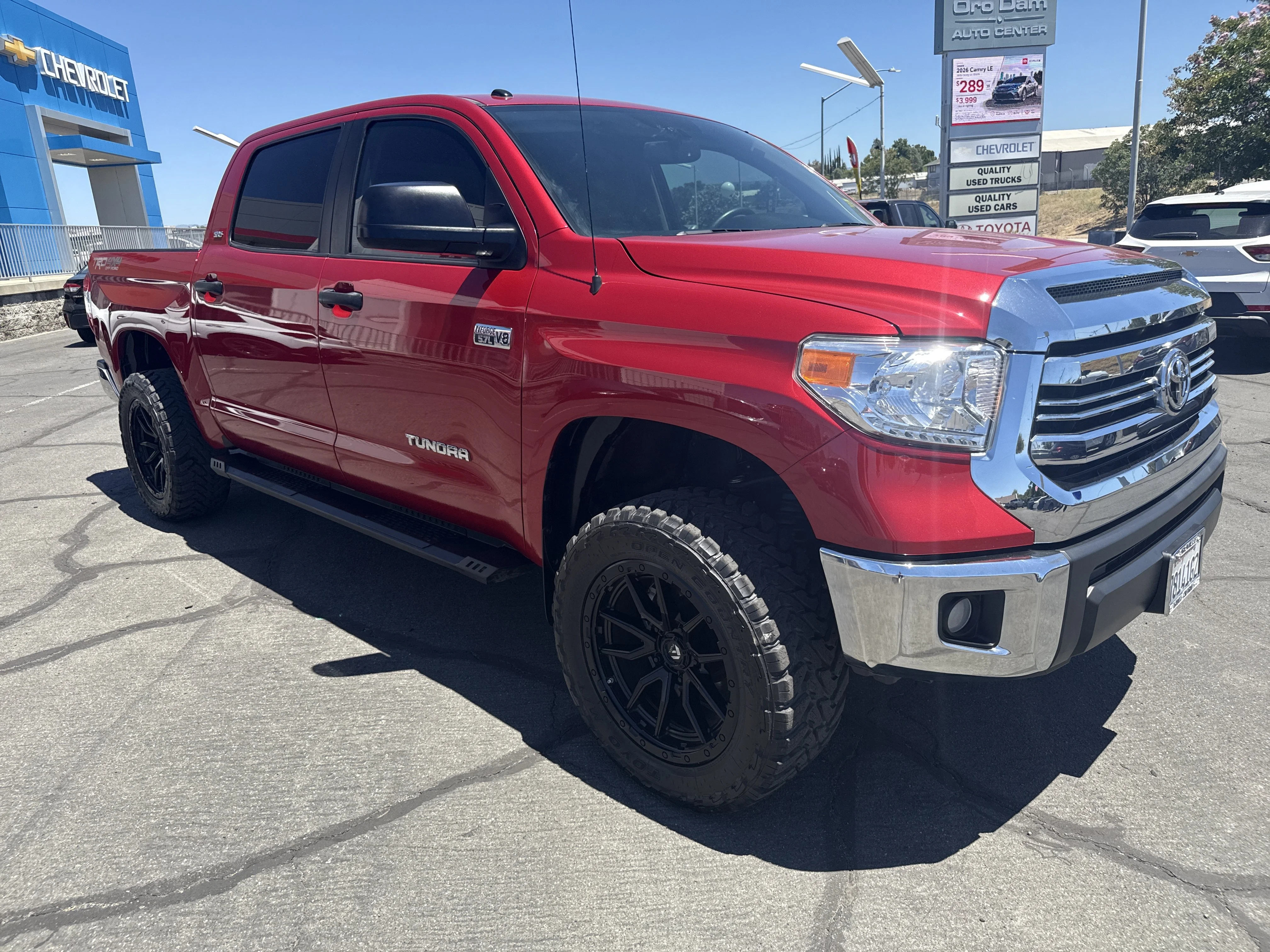 Used 2017 Red Toyota SR5 image 9