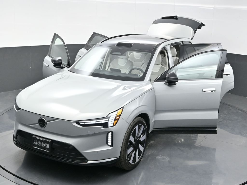 2025 Volvo EX90 Ultra - Photo 26