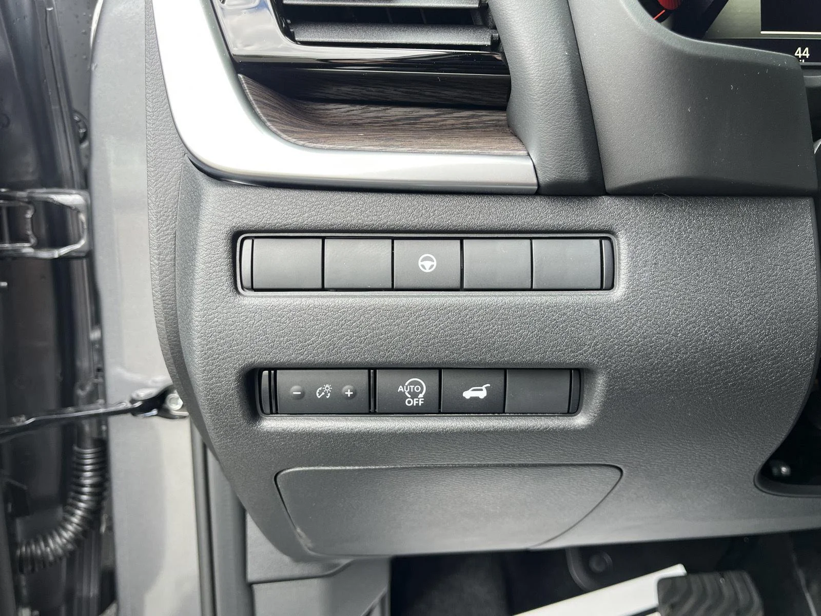 New 2026 Gun Metallic Nissan Platinum image 30