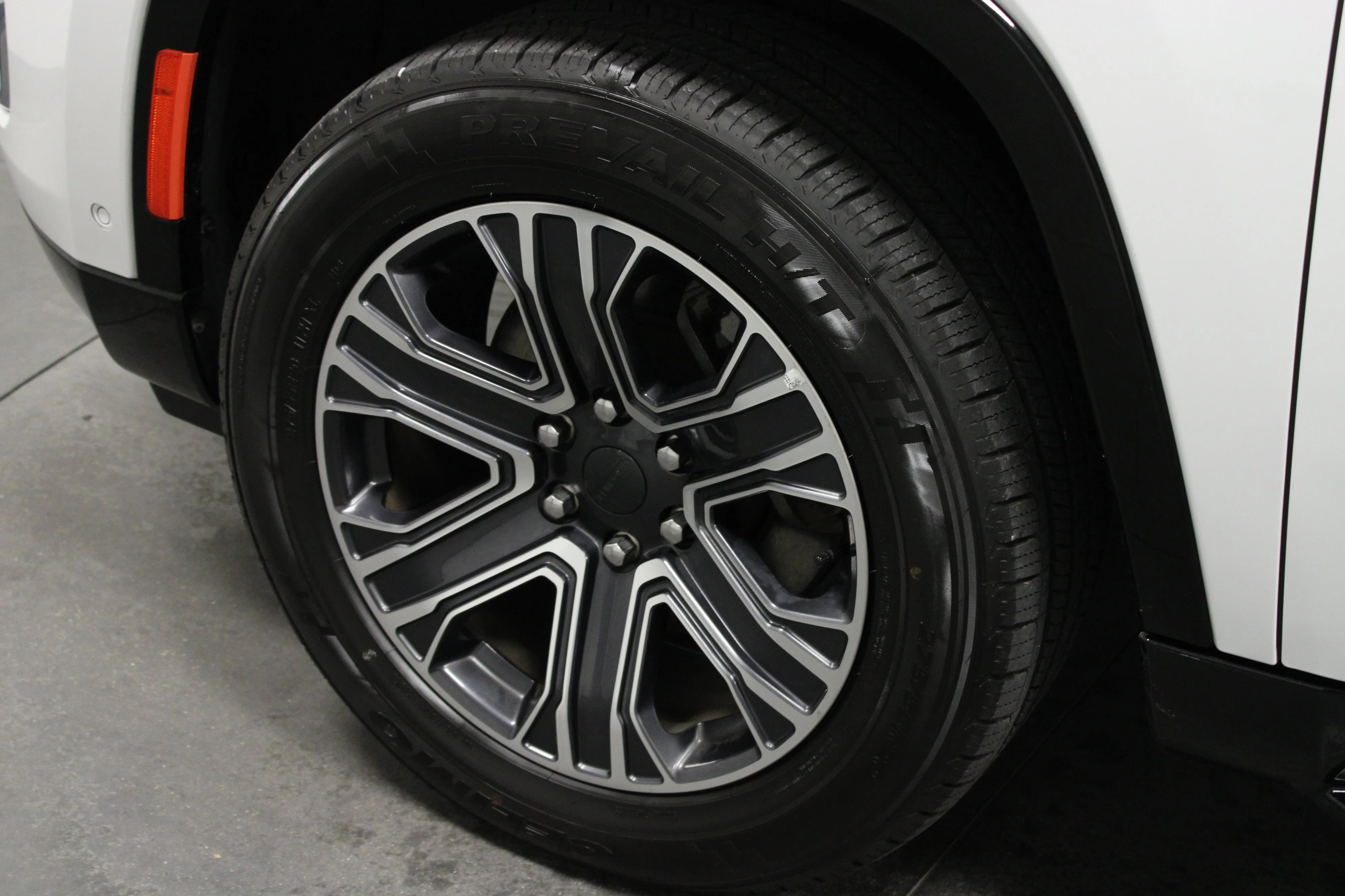 Used 2024 Bright White Clearcoat Jeep Series II image 10