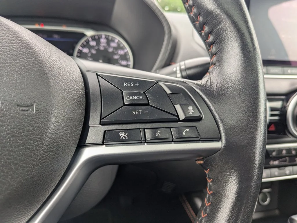 Used 2021 Electric Blue Metallic Nissan SR image 23