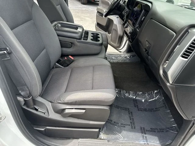 Used 2018 White Chevrolet LT image 10