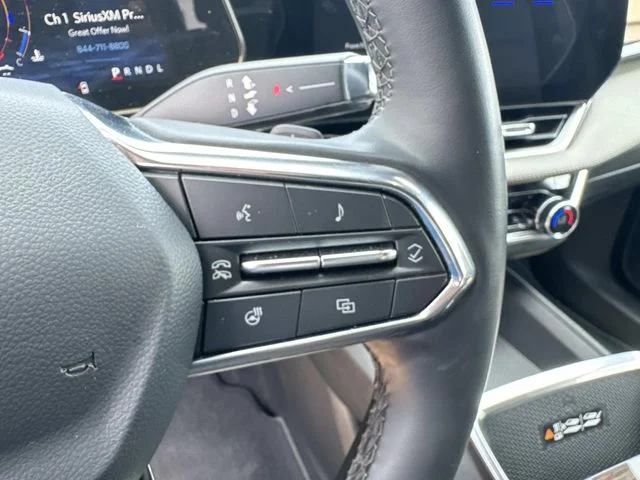 Used 2025 Gray Chevrolet LT image 36