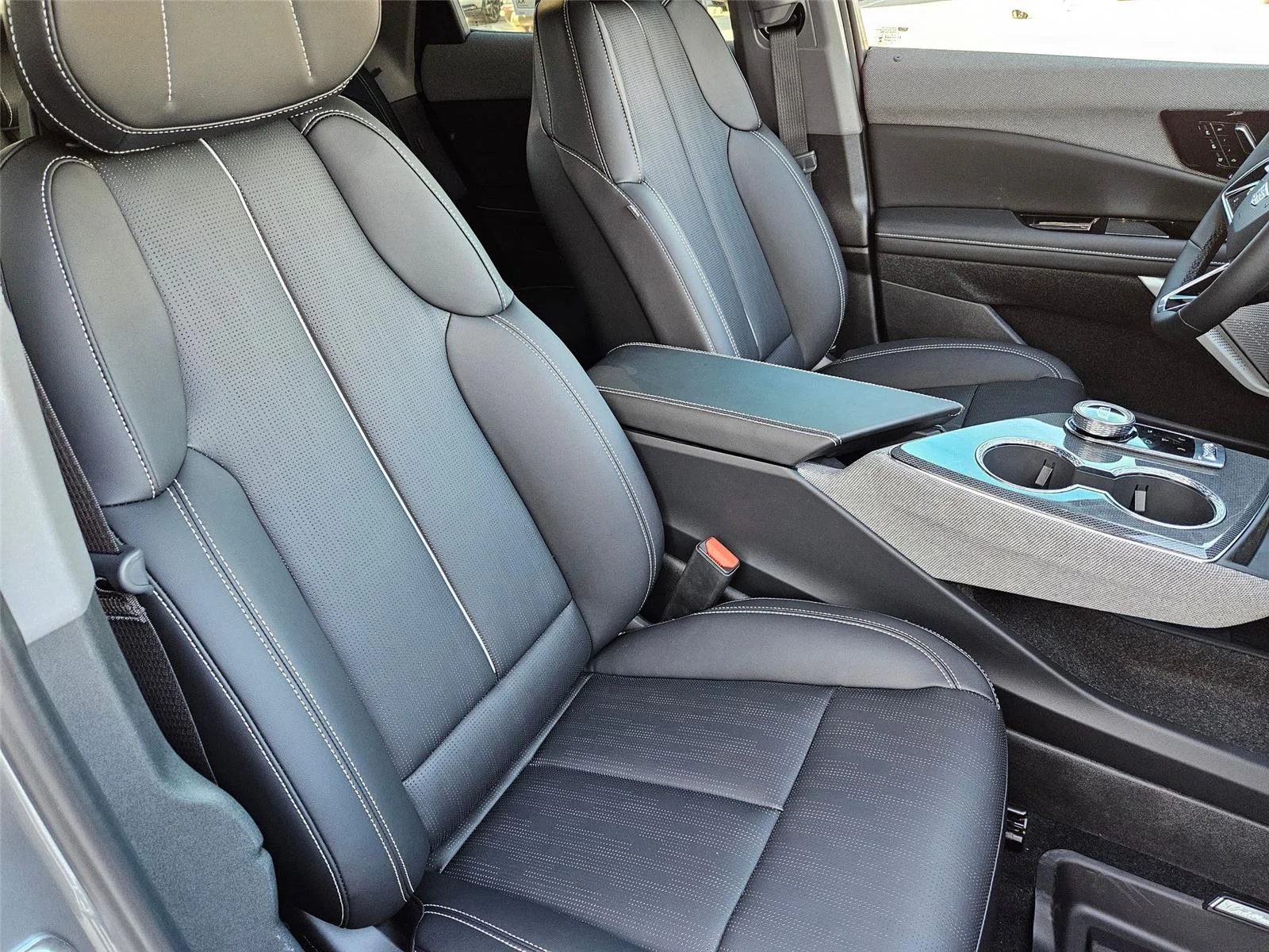 2026 Cadillac OPTIQ Premium Sport - Photo 27