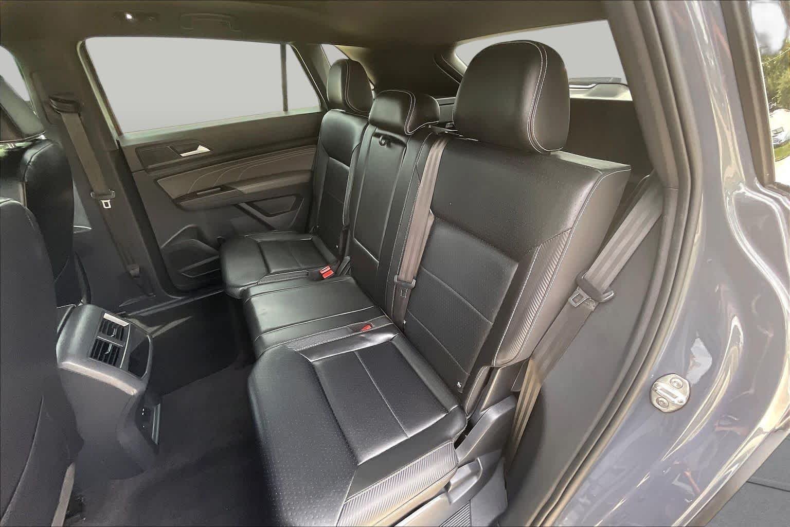 Used 2022 Pure Gray Volkswagen 3.6L V6 SEL R-Line image 21