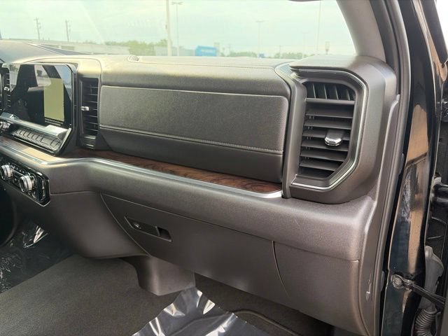 2024 GMC Sierra 1500 SLT - Photo 56