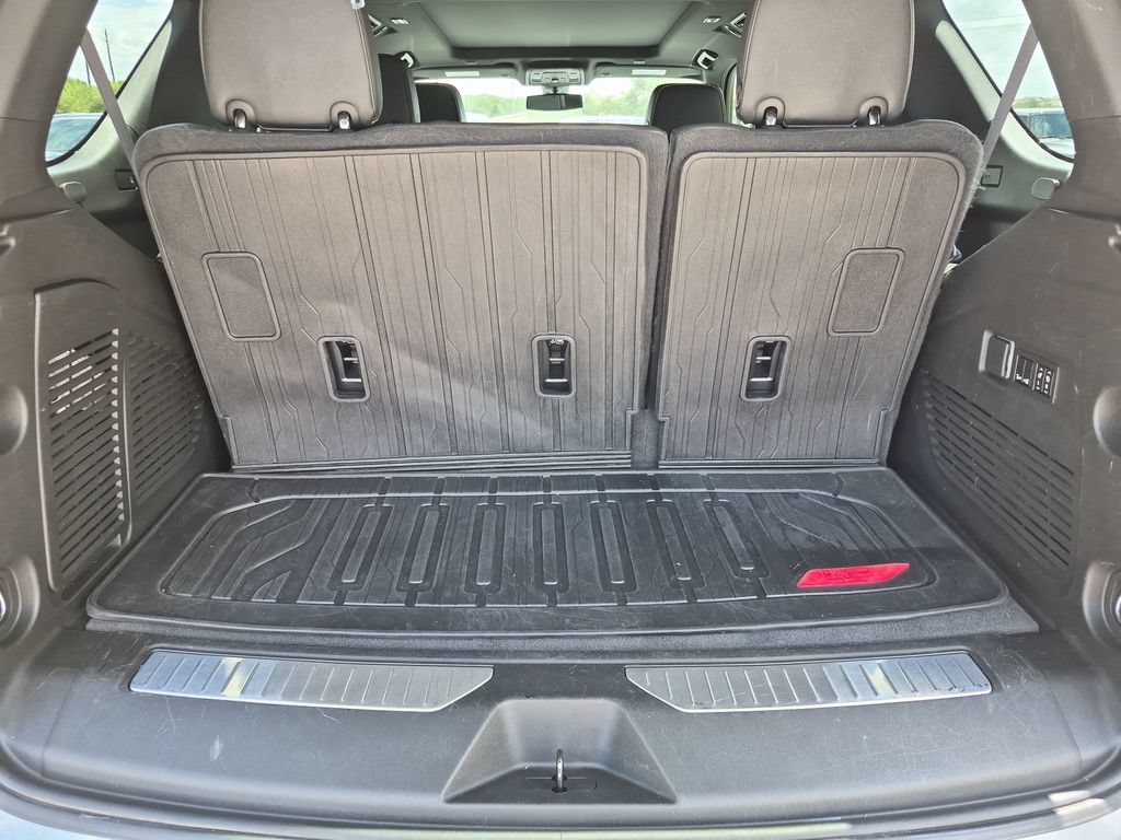 Used 2022 Satin Steel Metallic GMC AT4 image 44