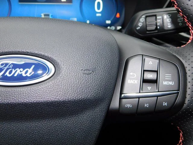 New 2026 Agate Black Metallic Ford ST-Line Select image 31