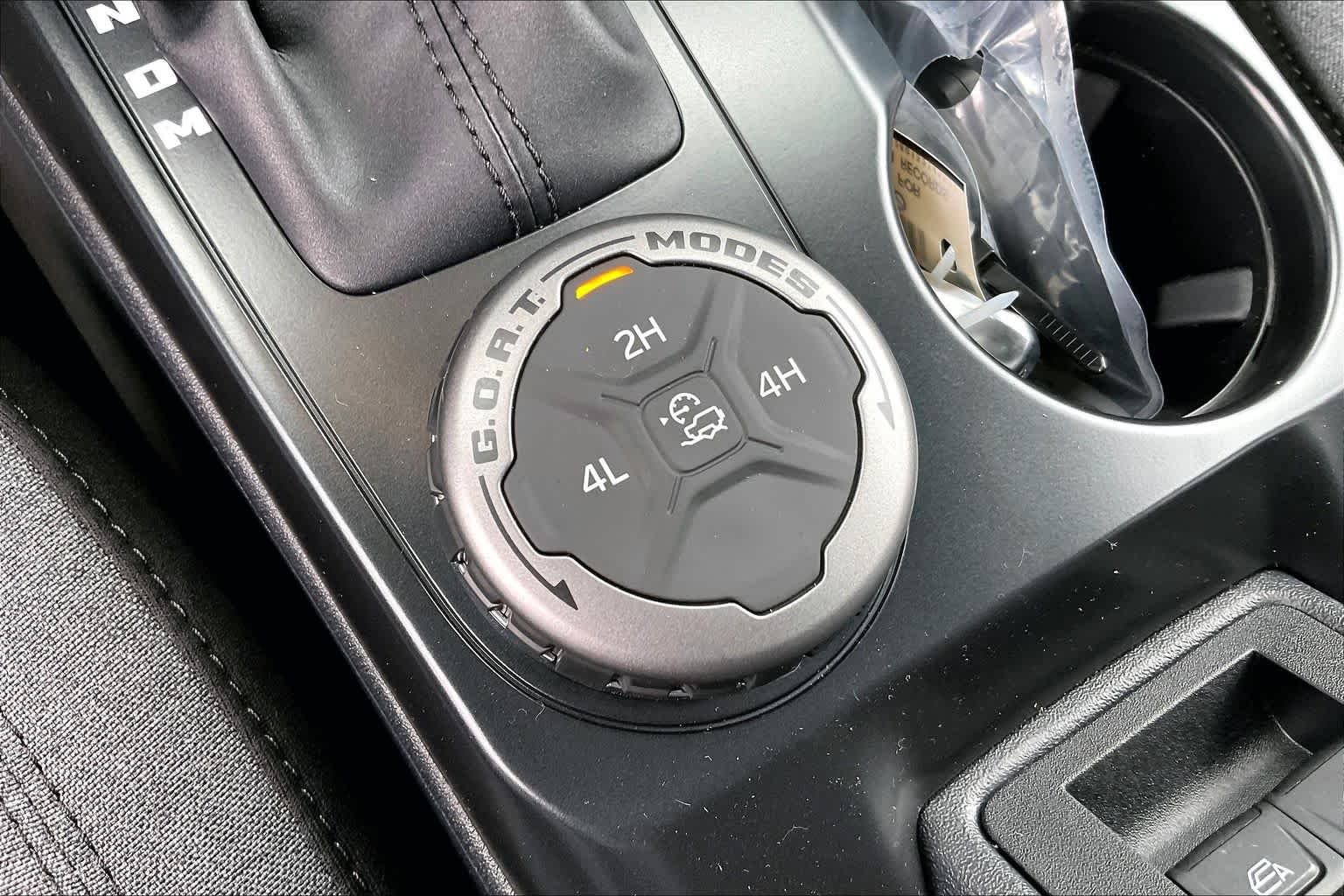 New 2026 Avalanche Ford Base image 16