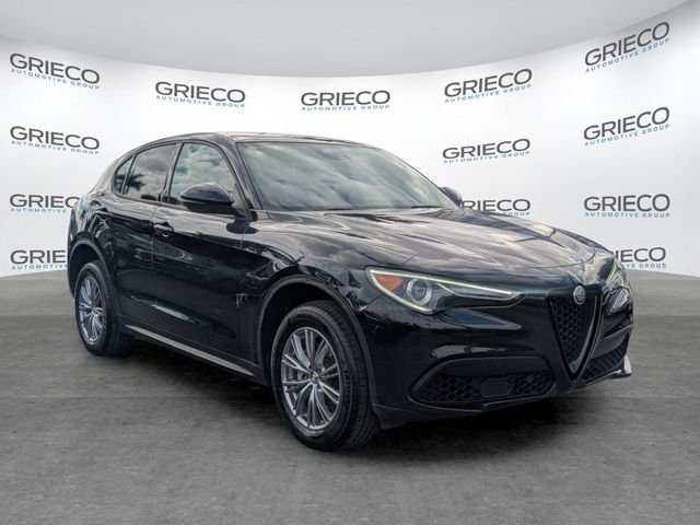 2023 Alfa Romeo Stelvio Sprint