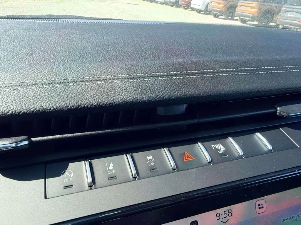 New 2026 Black Jeep Altitude image 25