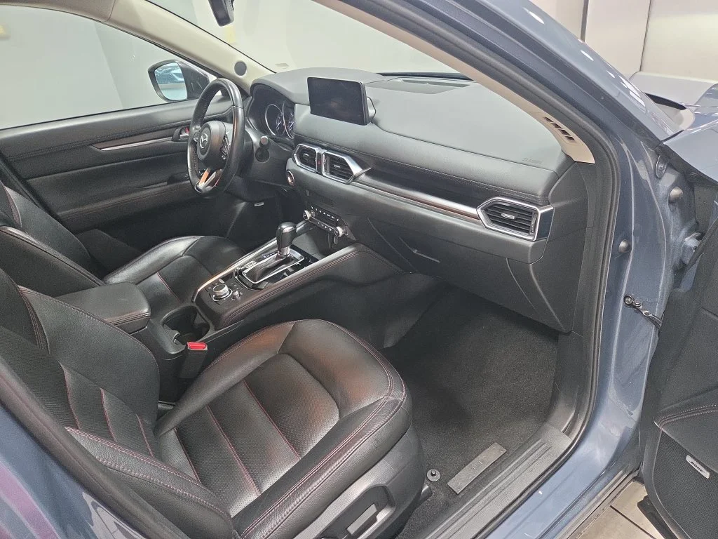 Certified Used 2024 Gray Mazda 2.5 S Carbon Edition image 21