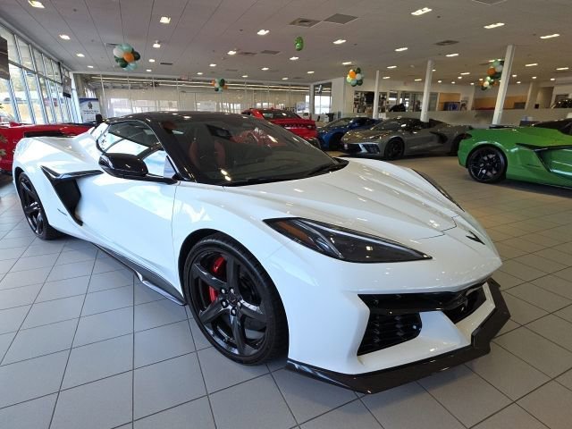 2025 Chevrolet Corvette E-Ray Convertible AWD with 2LZ