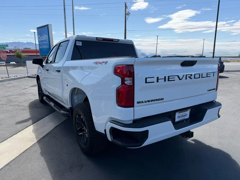 Used 2023 Summit White Chevrolet Custom image 5