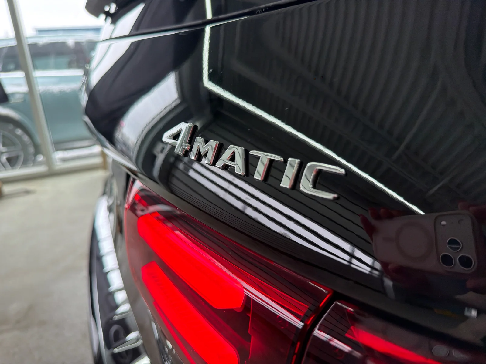 Used 2026 Black Mercedes-Benz GLB 250 4MATIC SUV image 32