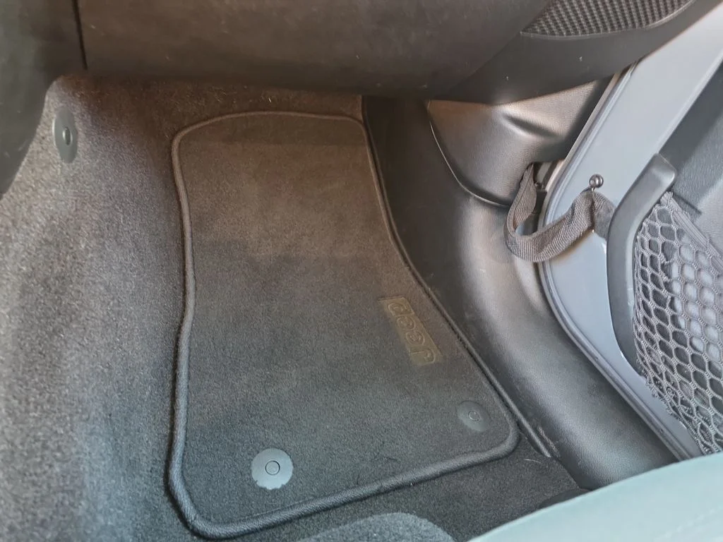Used 2021 Sting-Gray Clearcoat Jeep Unlimited Sport image 17