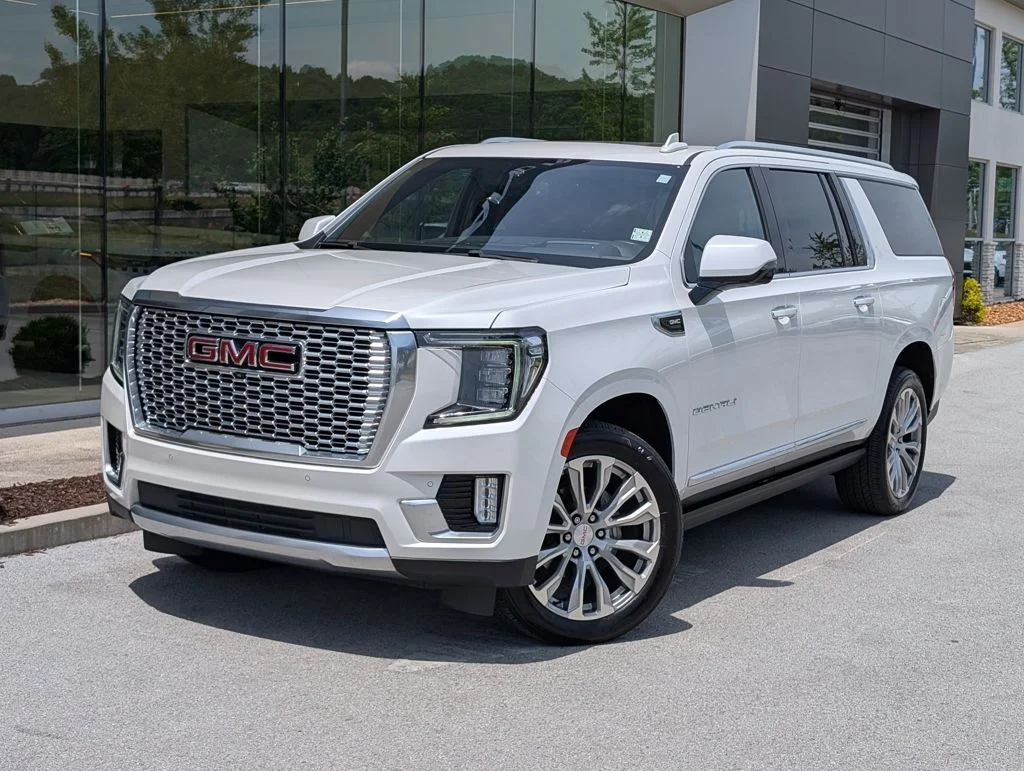 2022 GMC Yukon Denali AWD's photo