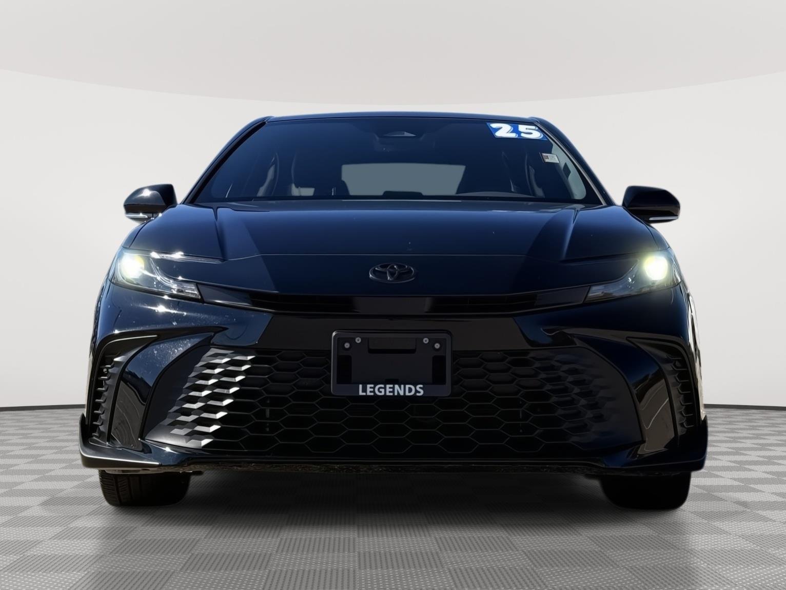 Used 2025 Toyota Camry SE with VIN 4T1DAACK4SU650376 for sale in Kansas City