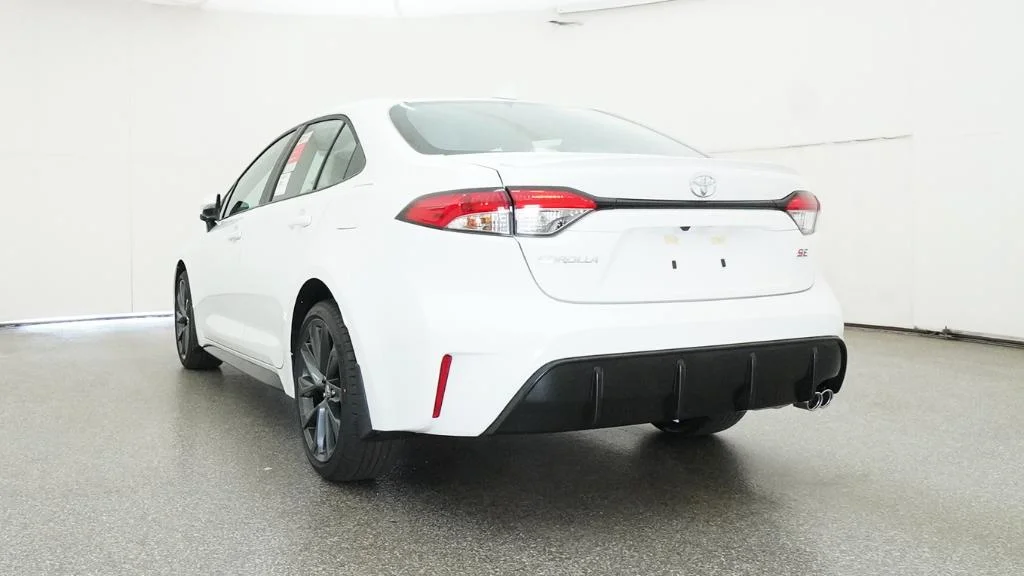 New 2026 Ice Cap Toyota SE image 7