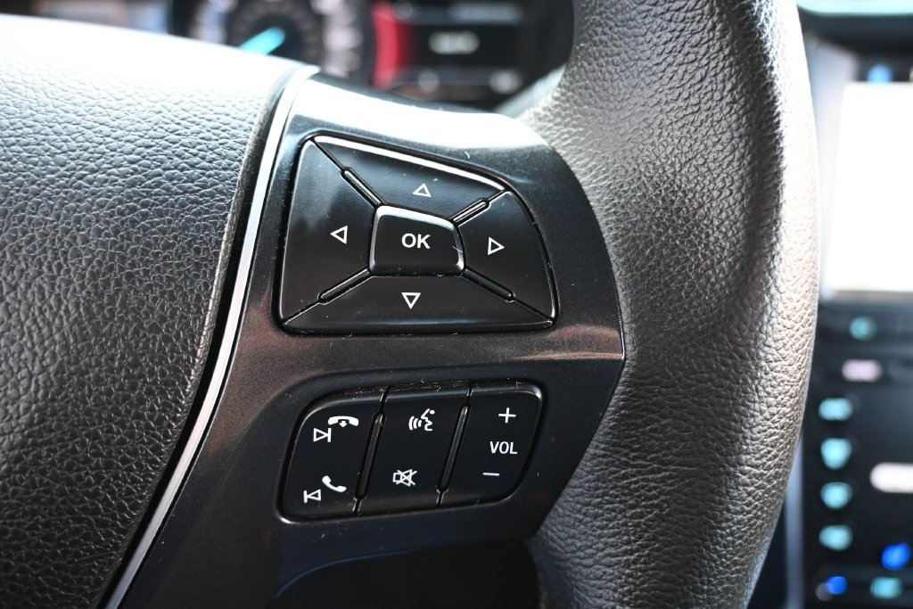 Used 2019 Burgundy Ford Limited image 33