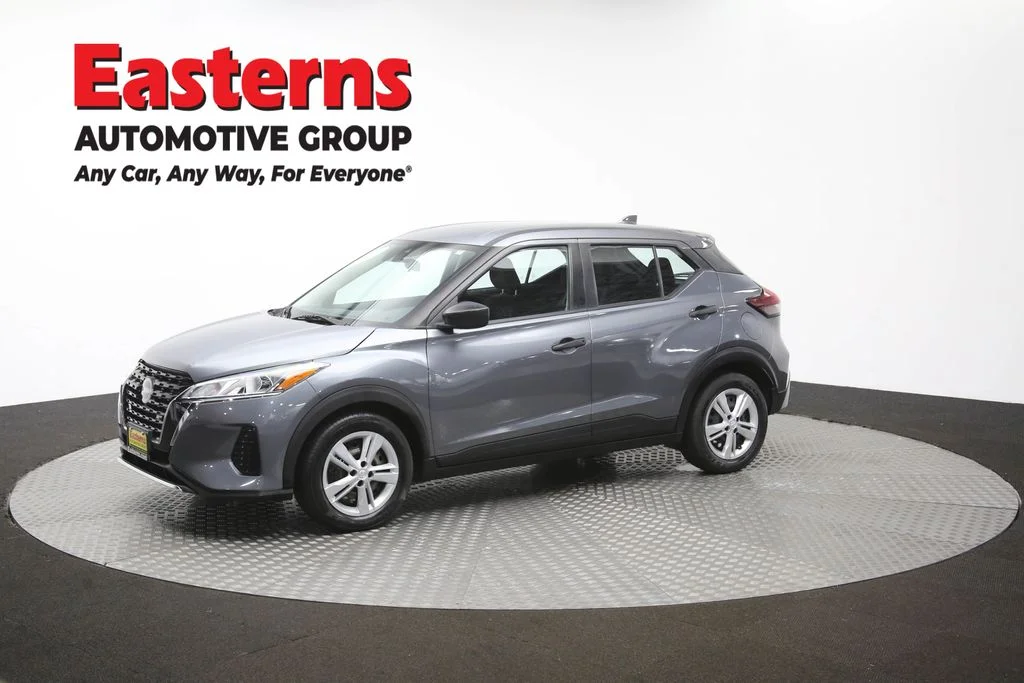 Used 2023 Gray Nissan S image 55