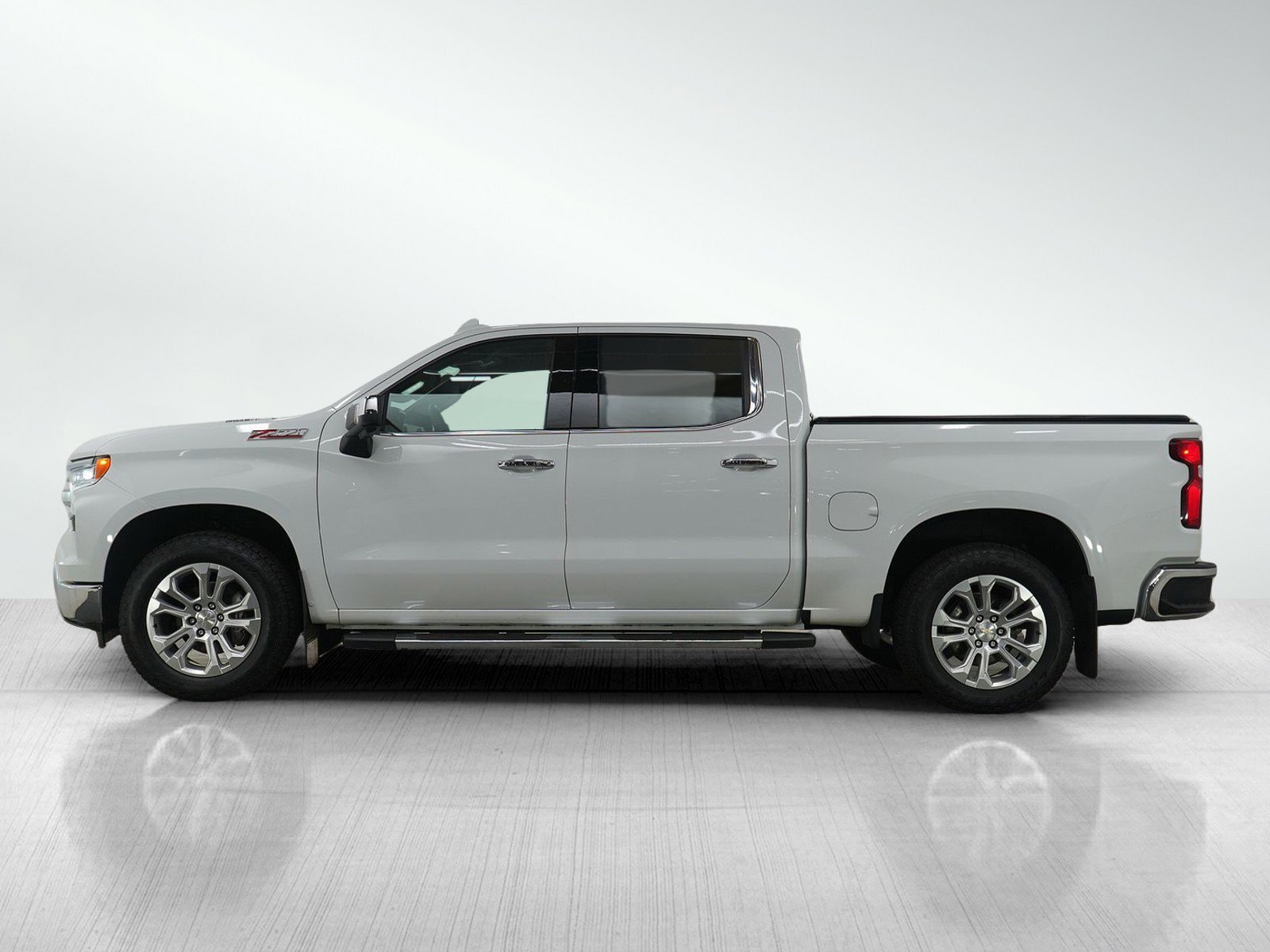 Used 2024 Chevrolet Silverado 1500 LTZ with VIN 1GCUDGE87RZ143422 for sale in Hopkins, Minnesota