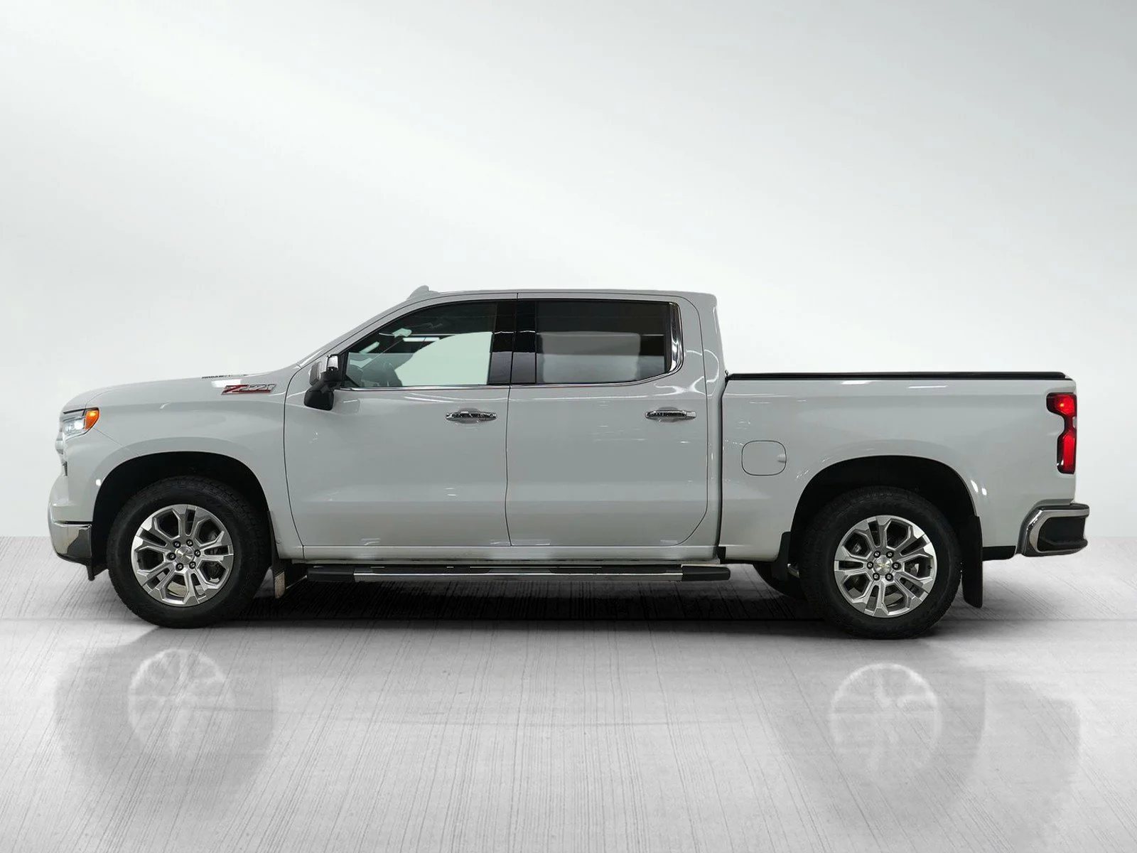 Used 2024 Chevrolet Silverado 1500 LTZ with VIN 1GCUDGE87RZ143422 for sale in Hopkins, Minnesota