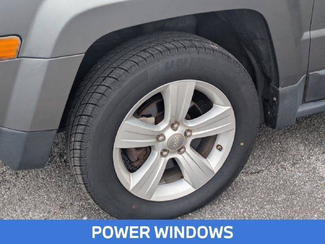 Used 2012 Gray Jeep Sport image 5