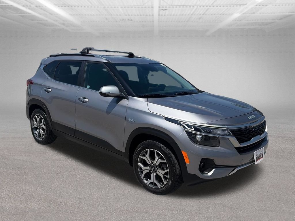 Used 2022 Steel Gray Kia EX image 14