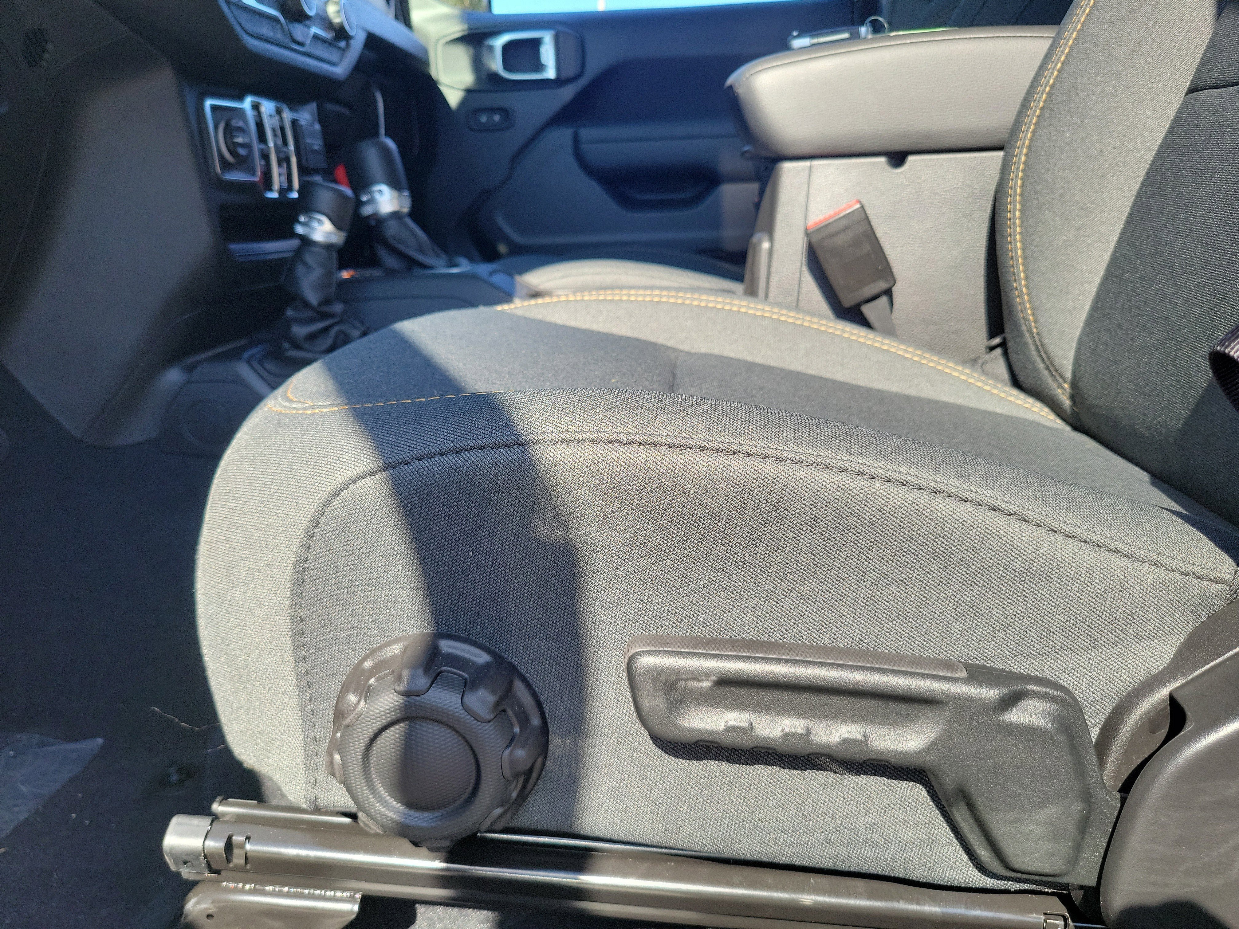 2025 Jeep Wrangler 4-Door Sport S - Photo 11