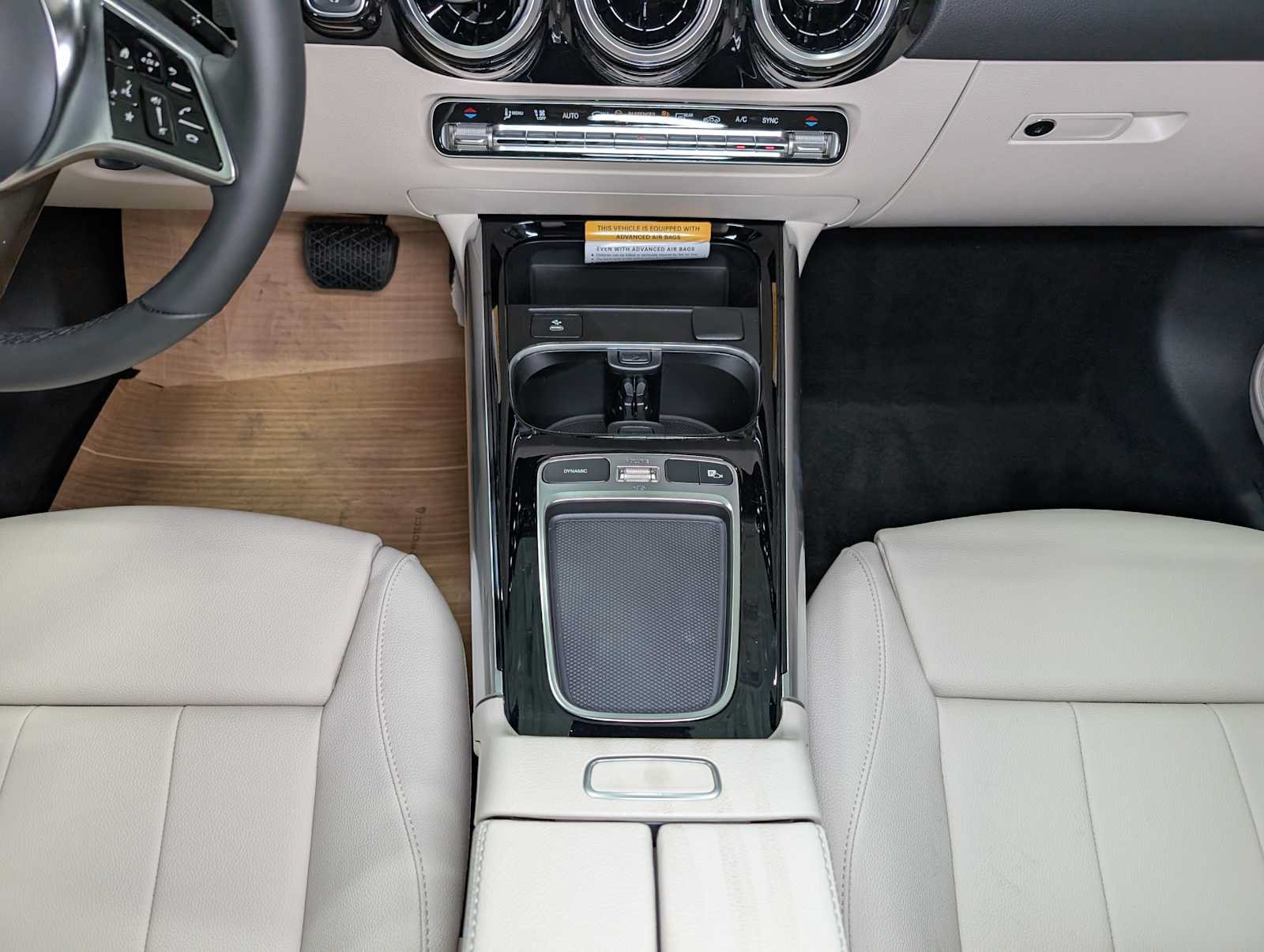 New 2026 Polar White Mercedes-Benz GLA 250 image 13