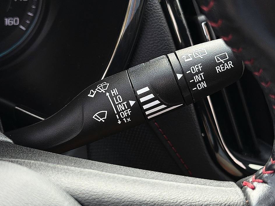 Used 2022 Silver Ice Metallic Chevrolet RS image 19