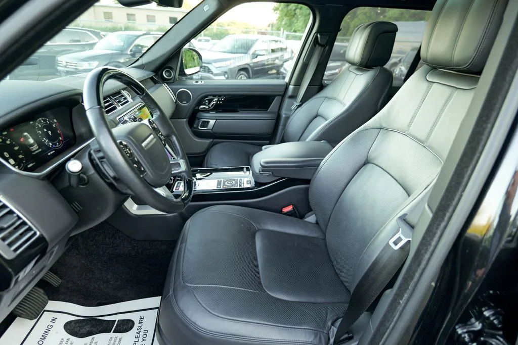 Used 2020 Santorini Black Metallic Land Rover HSE image 22