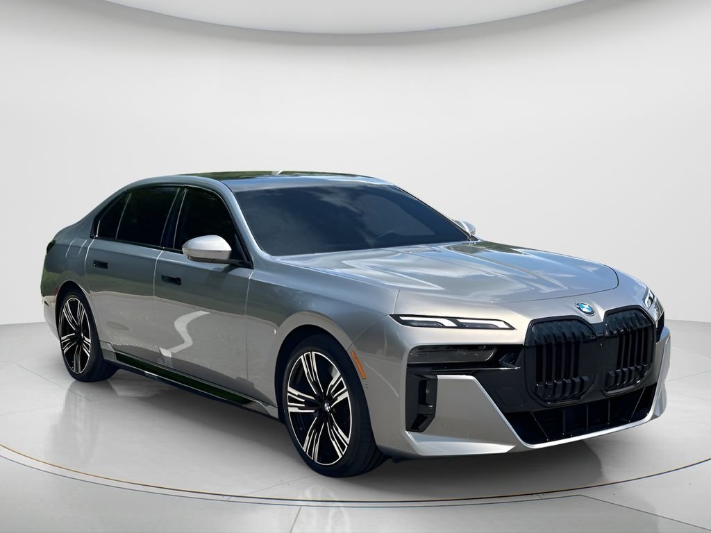 Certified Used 2023 Oxide Grey Met BMW 740i image 3