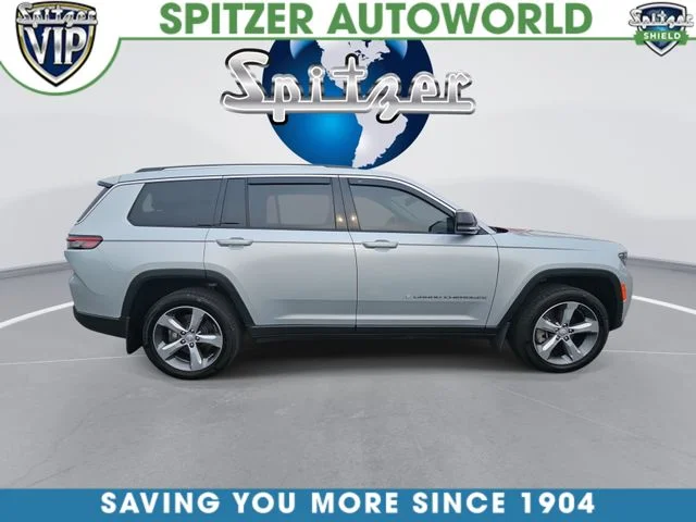 Used 2021 Silver Jeep Limited image 1