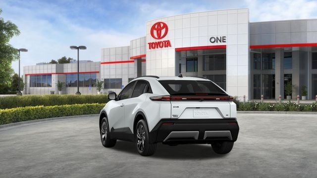 New 2027 Wind Chill Pearl <sup>1</sup> Toyota  SE image 10
