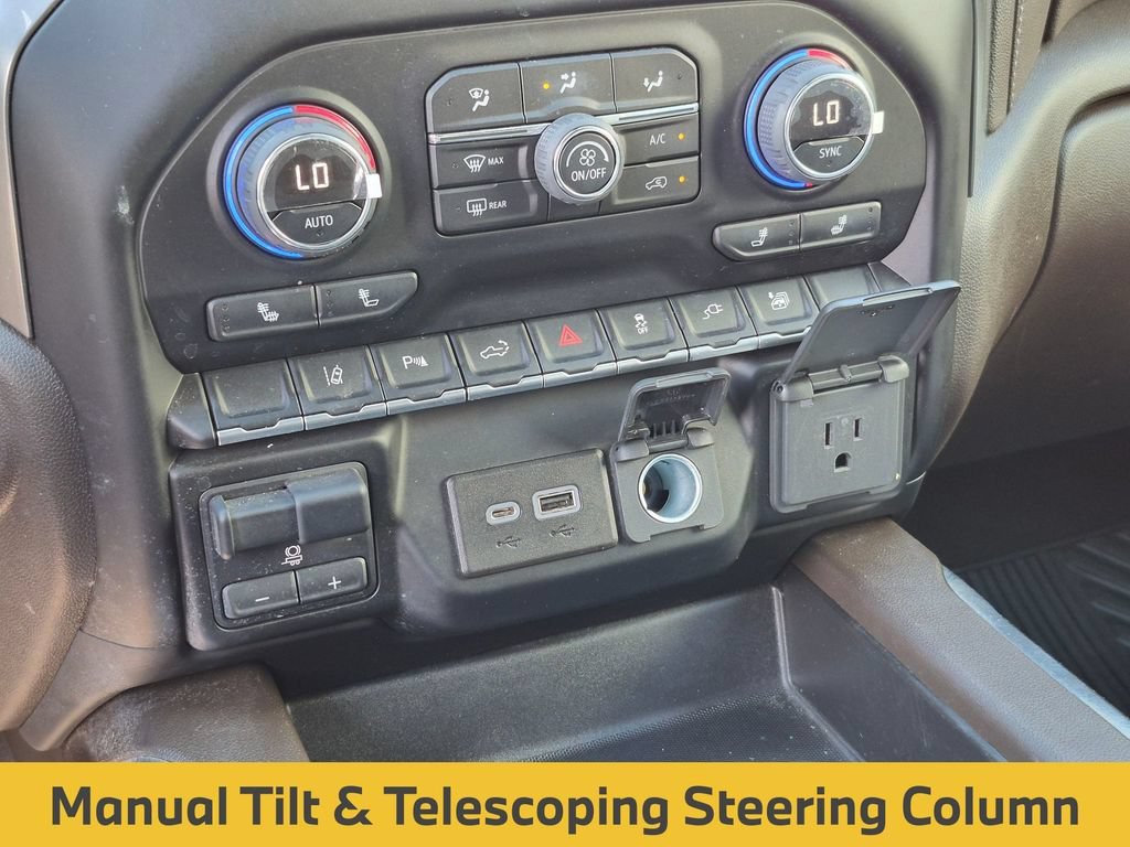 Used 2022 Silver Ice Metallic Chevrolet LT image 18