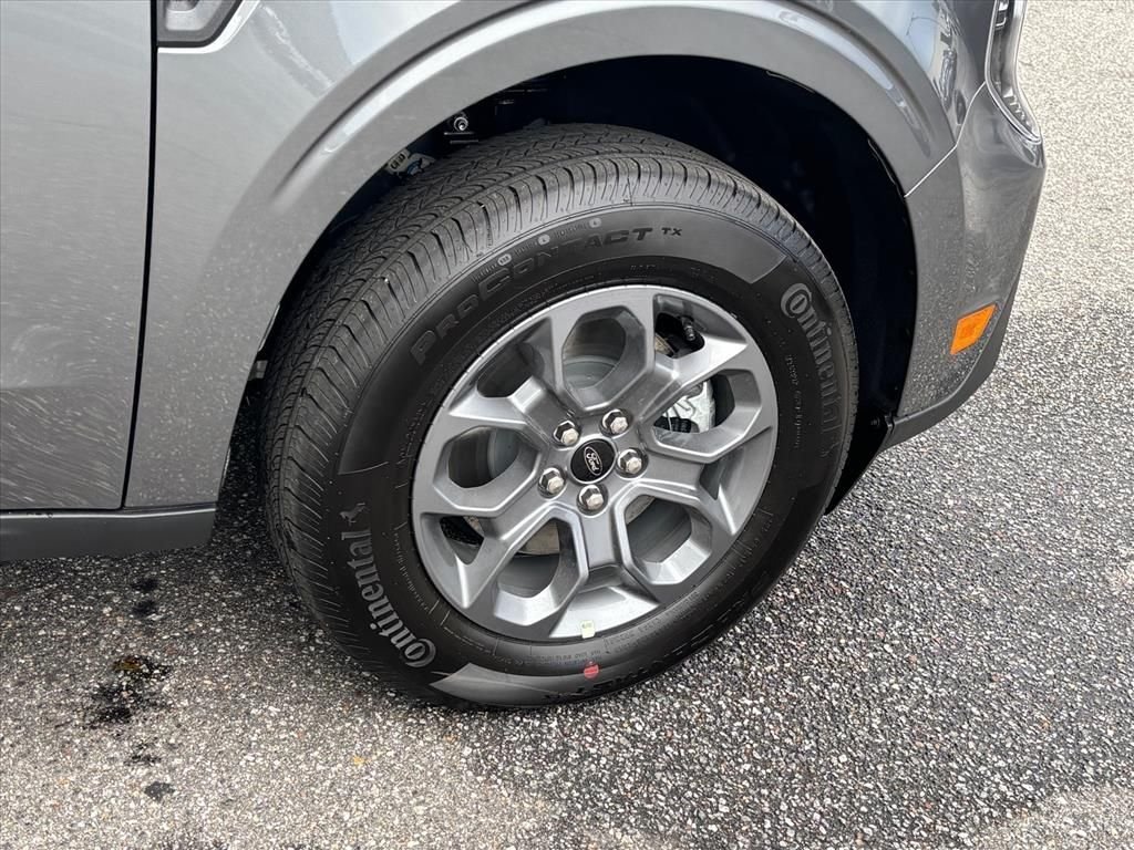 New 2026 Carbonized Gray Metallic Ford XLT image 28
