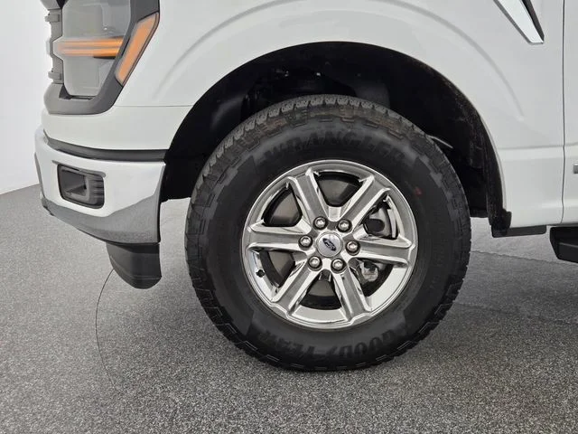 Used 2024 White Ford XLT image 9