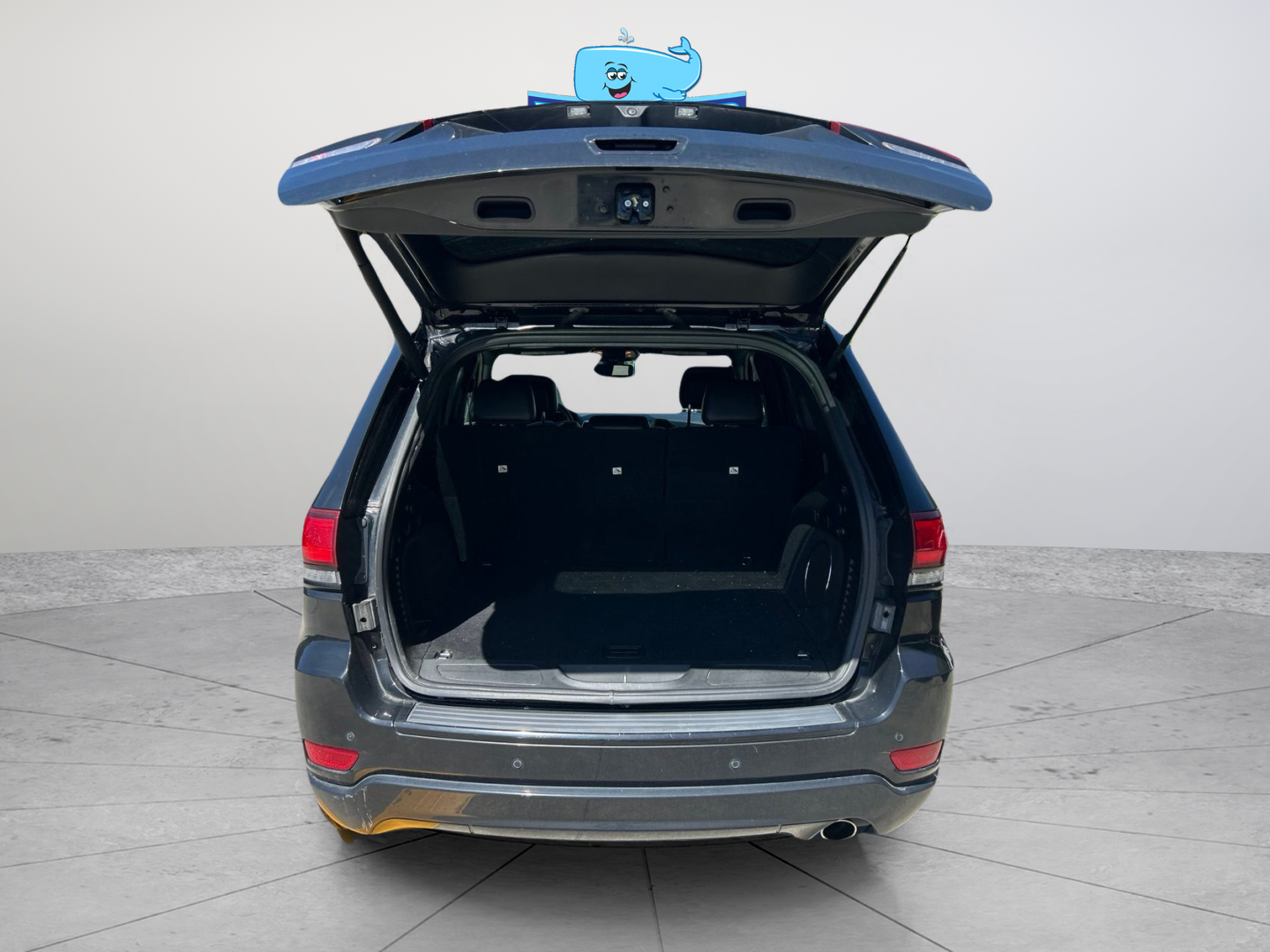 Used 2018 Black Jeep Altitude image 36