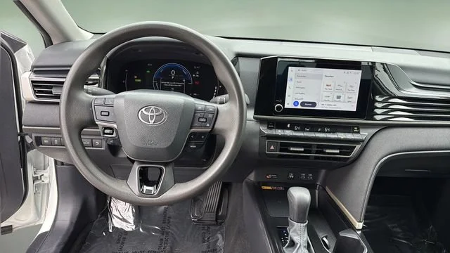 Used 2025 White Toyota LE image 10