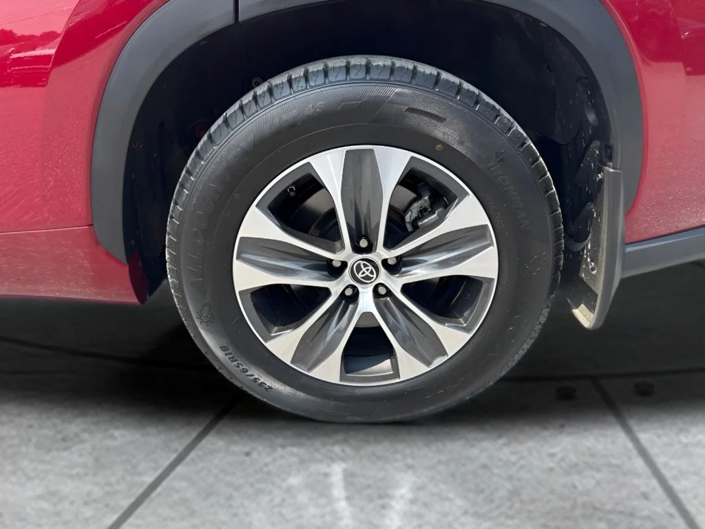 Used 2023 Red Toyota XLE image 24