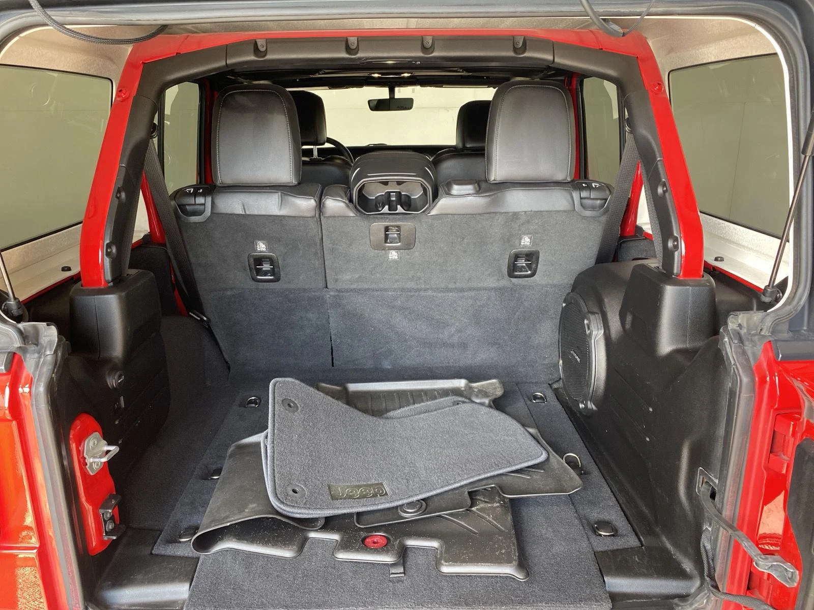 Used 2019 Firecracker Red Clearcoat Jeep Sahara image 18