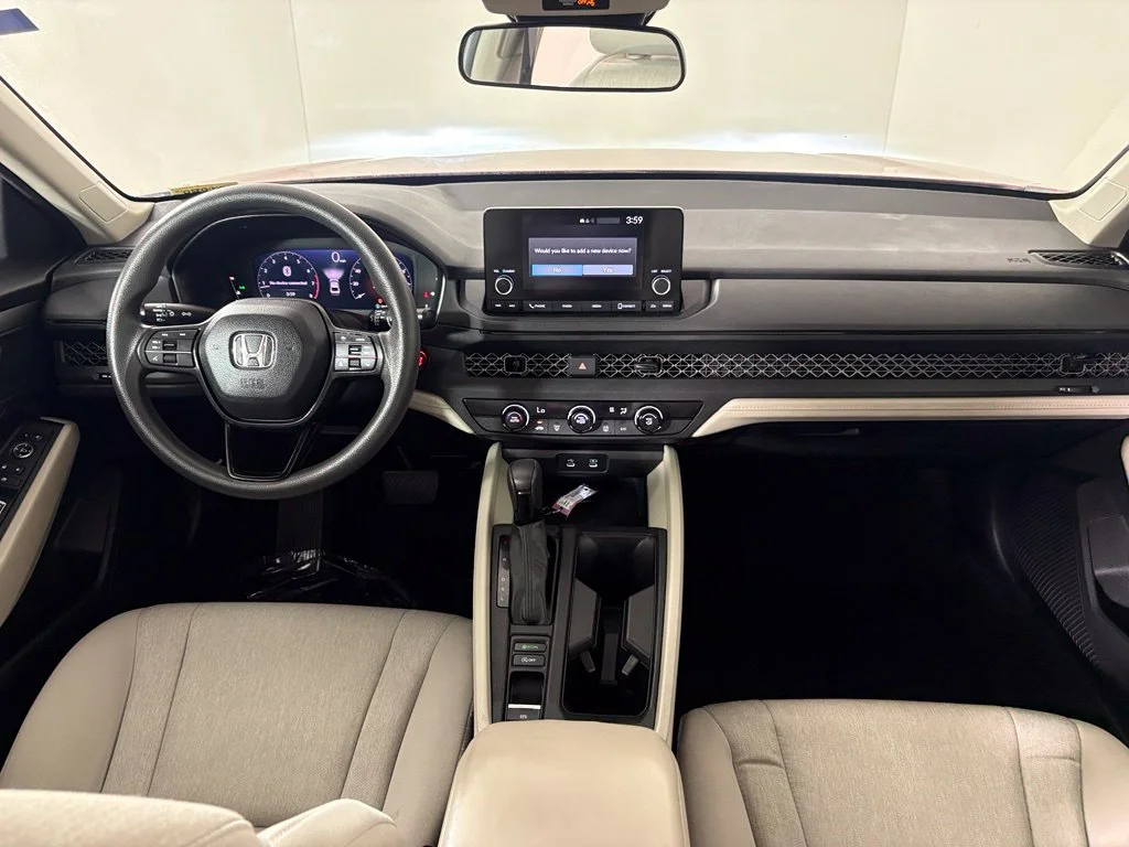 Used 2023 Red Honda LX image 36