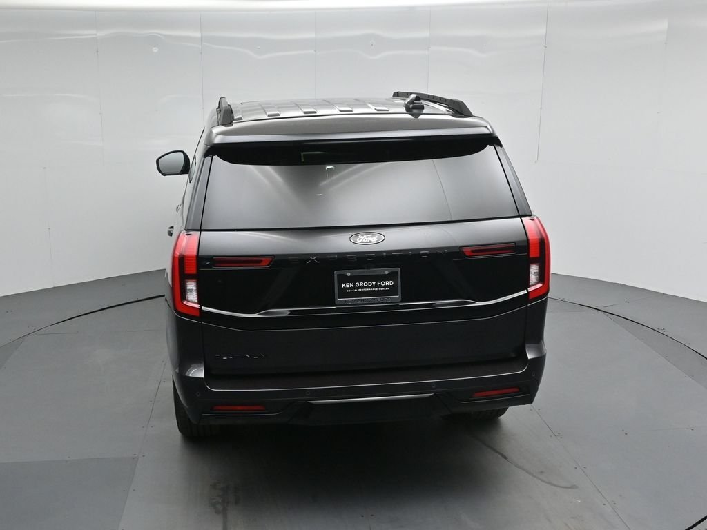 New 2026 Dark Matter Gray Metallic Ford Platinum image 44