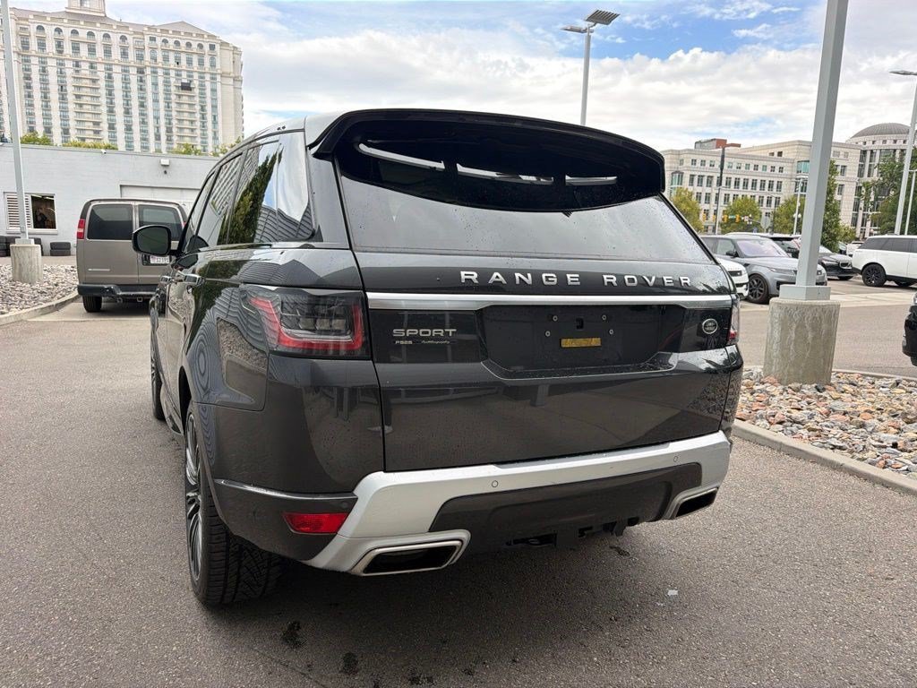 Used 2021 Carpathian Gray Premium Metallic Land Rover Autobiography image 8